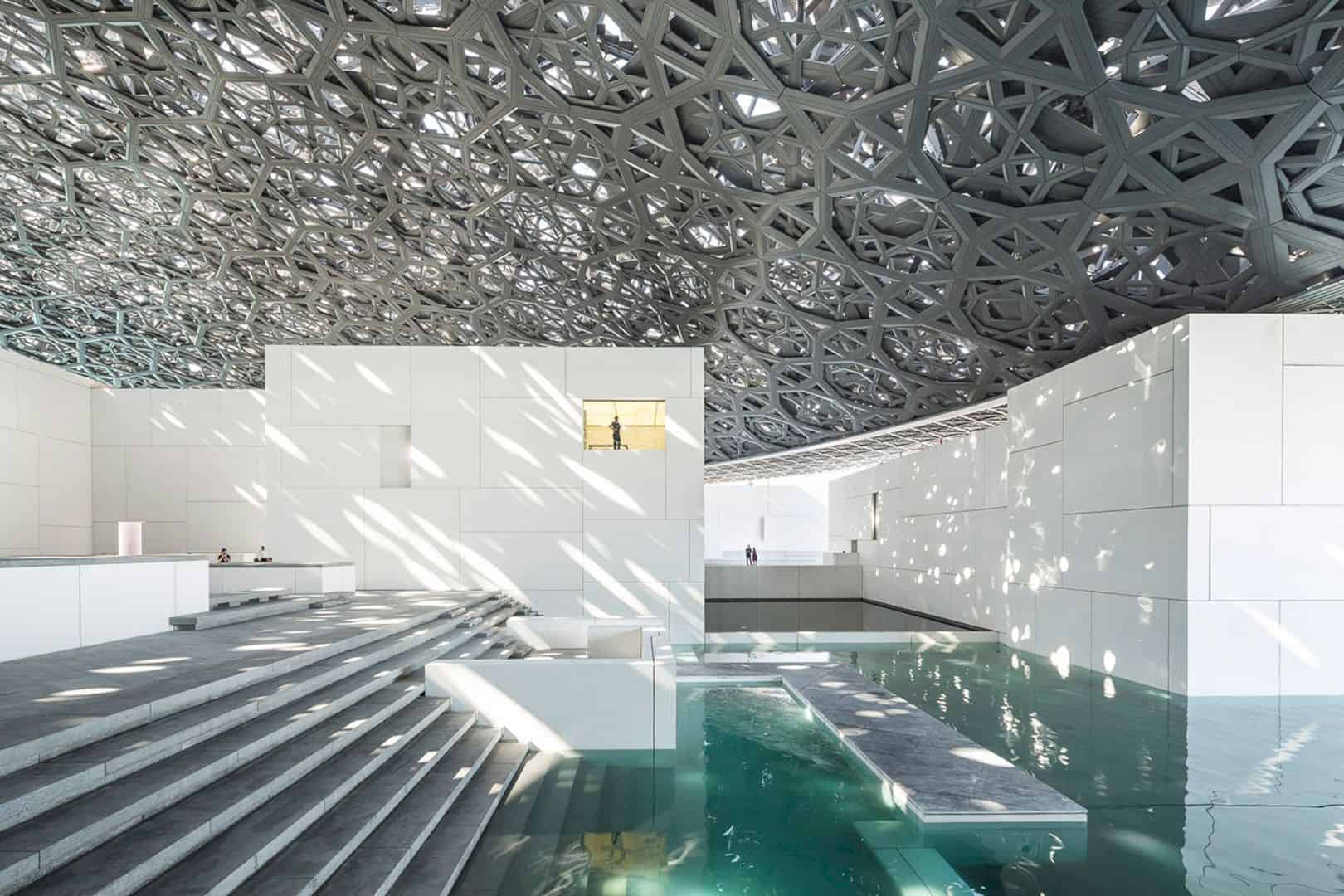 Louvre: Abu Dhabi Floating Dome