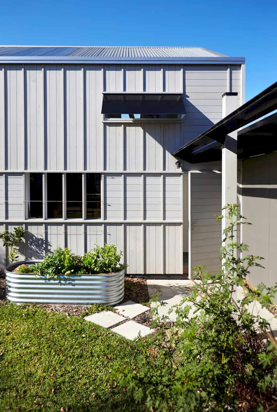 A Timber Clad Residence In Albert Park 11