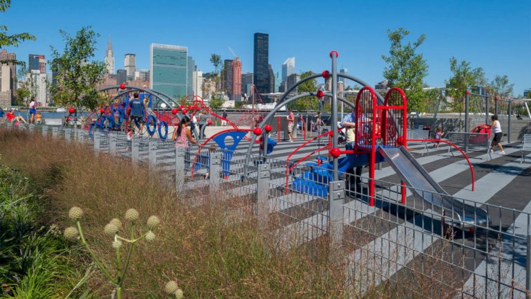 Hunter’s Point South Waterfront Park: A Waterfront Park that Connects ...