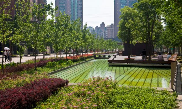 Gubei Gold Street: A Communal Refuge in a Shanghai’s Pedestrian Mall