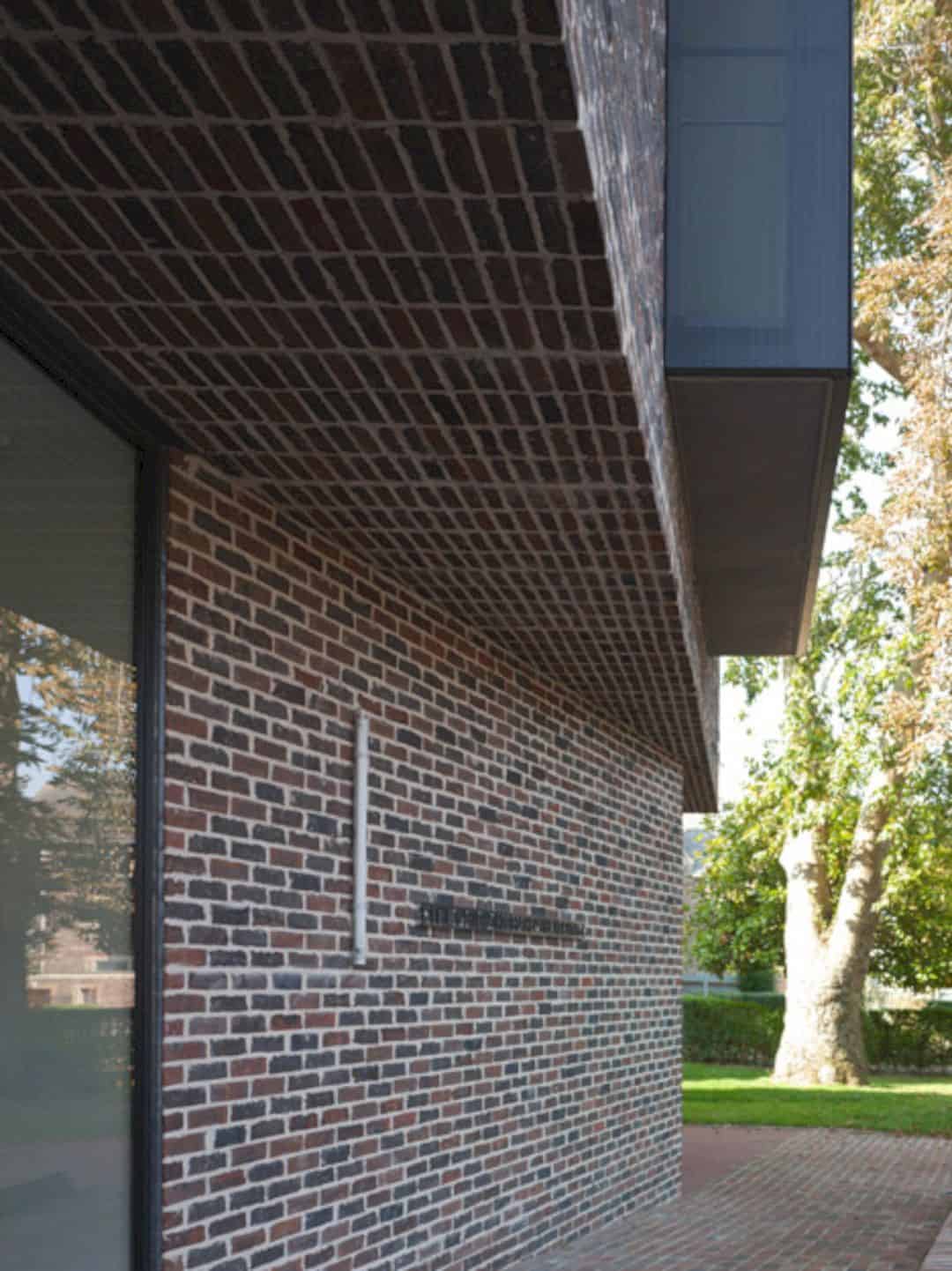 Kings College Library An English School Library With Angular Brick Gables 3