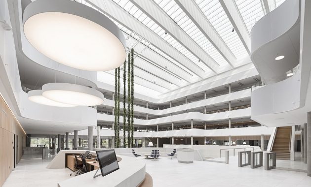 DSV: A New Modern Global Headquarters and Distribution Center in Denmark