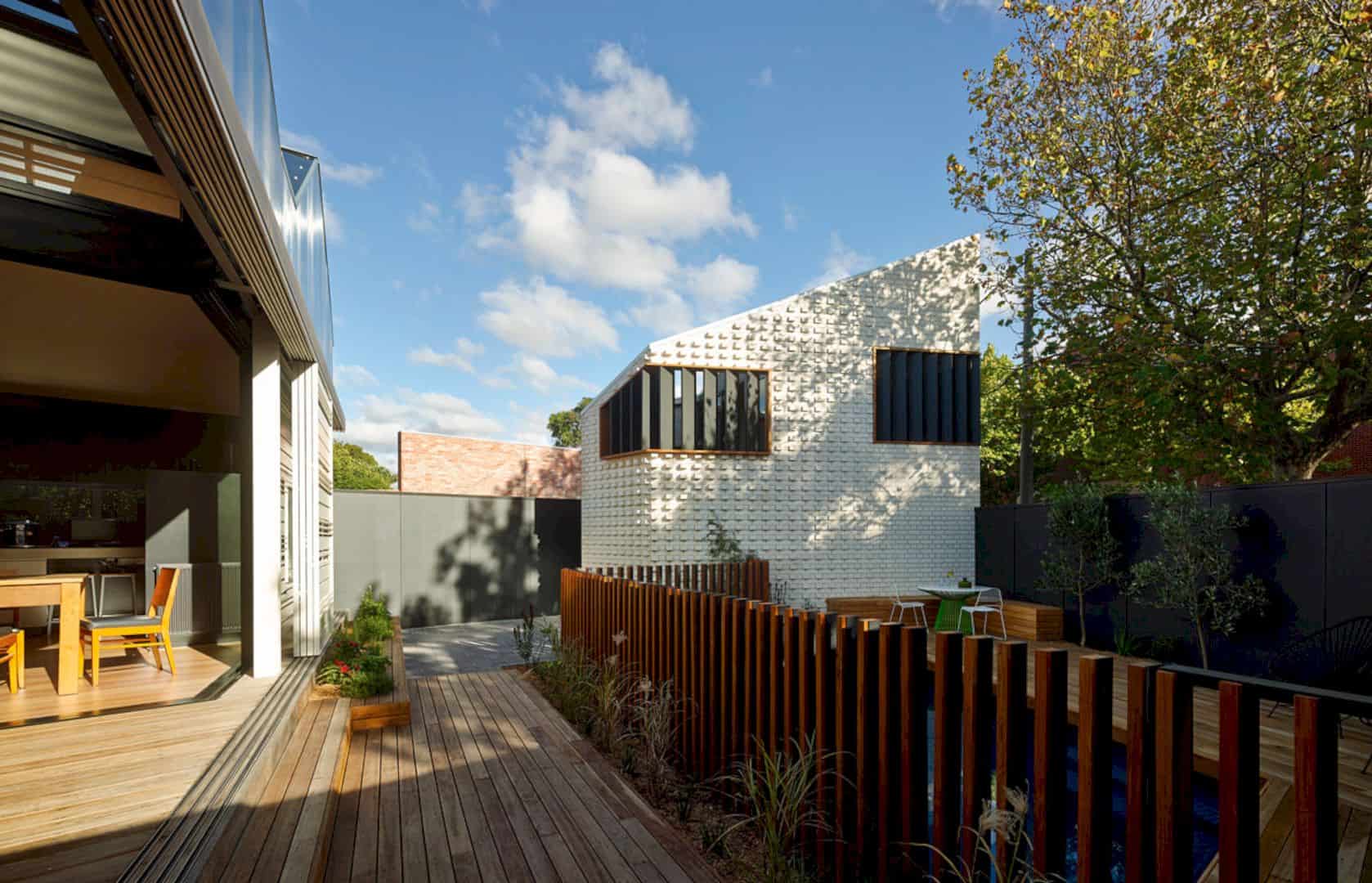 Little Brick Studio A Tight Space Residence That Engages At The Urban Scale Of Abbotsfords Busy Street 11