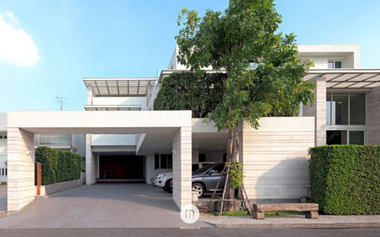 Gentle House: Contemporary Interior and Small Loft of Three Family ...