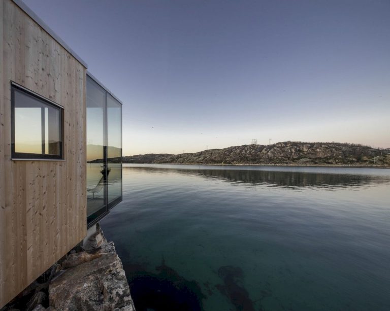 Malangen Family Retreat: A Property in North Norway with Contemporary ...