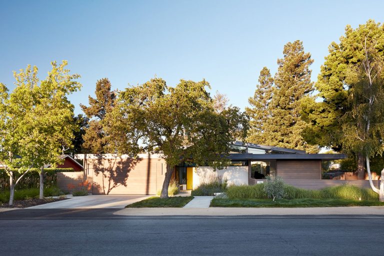 Los Altos New Residence: Modern Home with Open Spaces and A New Custom ...