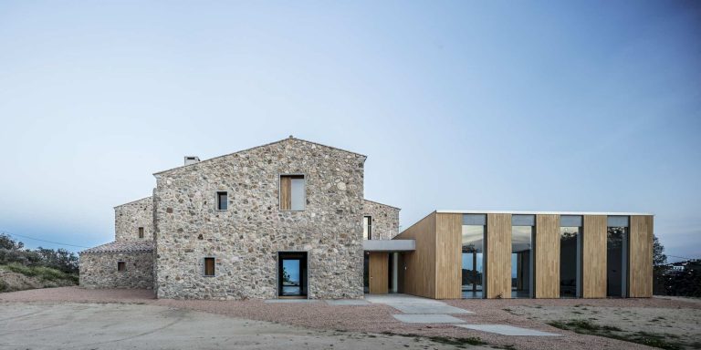 Farmhouse Extension and Reconstruction: Preserving the Essence of ...