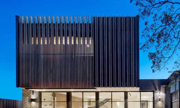 Roseberry Street House, Hawthorn East: A Double Fronted Victorian ...