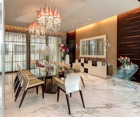 6 Simple but Modern Dining Room Ideas with Spectacular Chandelier
