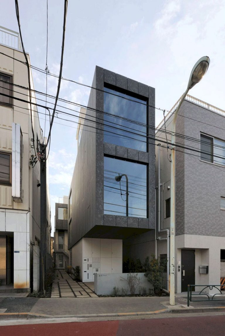 Yanaka Terrace: The Cooperative Housing of Nine Houses with “Texture of ...