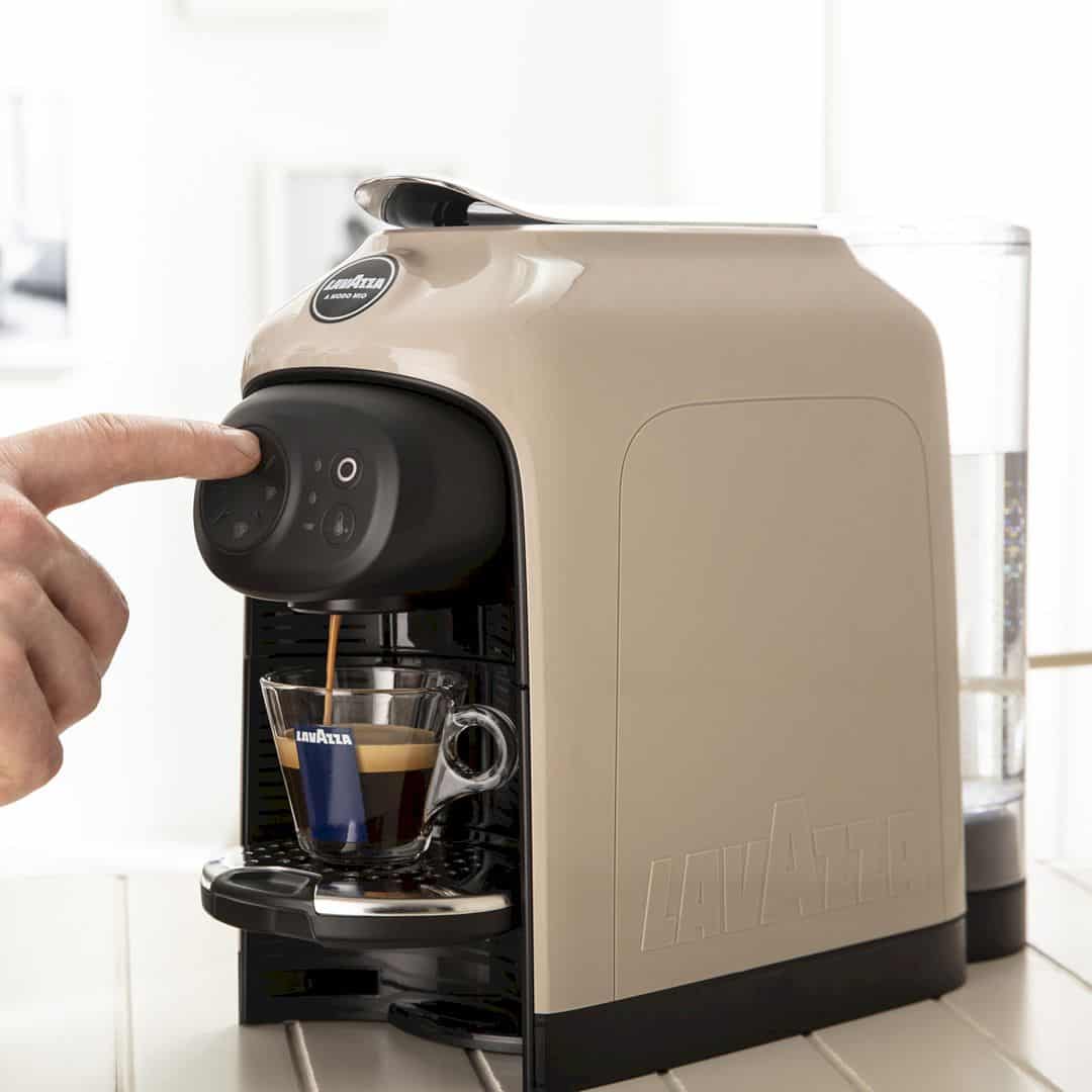 Lavazza Idola Coffee Machine By Florian Seidl 3