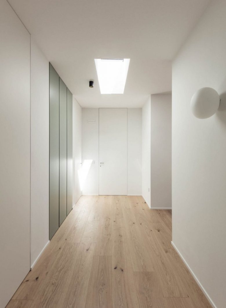 House BN: A Single House with Three Volumes and A Single Flat Roof