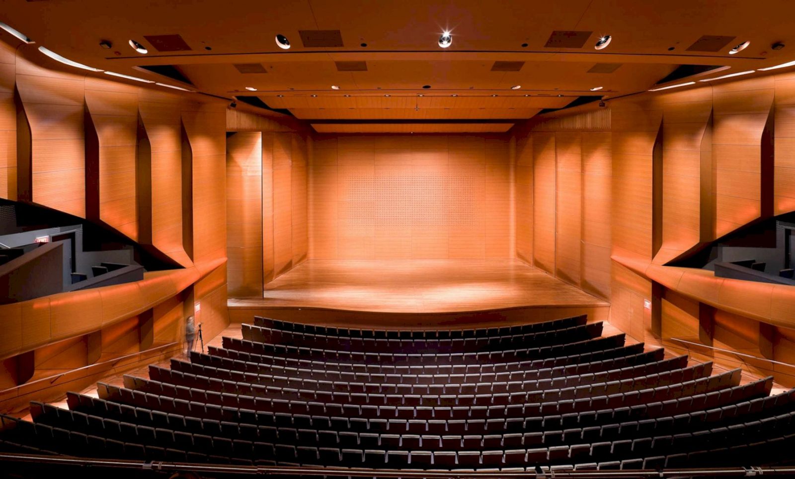 Alice Tully Hall: A New Public Space with A Shear One-Way Cable Net ...