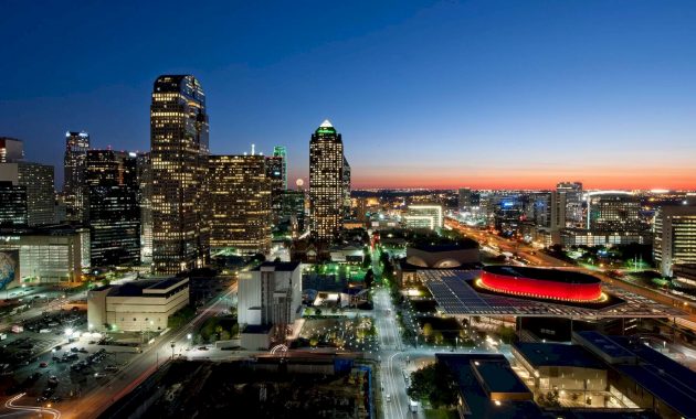 Winspear Opera House: A Series of Welcoming Spaces Wrapped around the ...