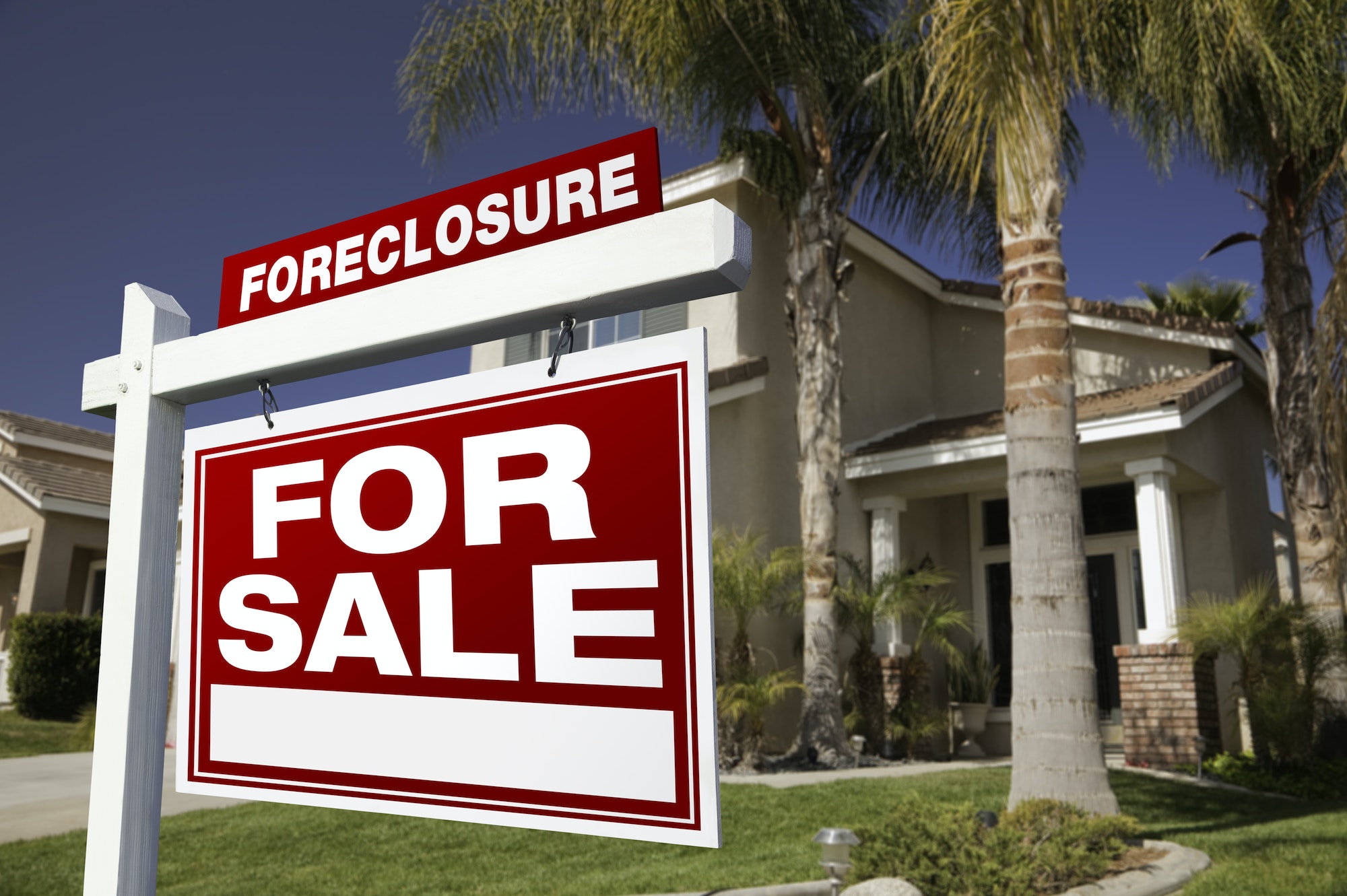 10 Steps To Successfully Buy A Foreclosed Home With An FHA Loan In 2023