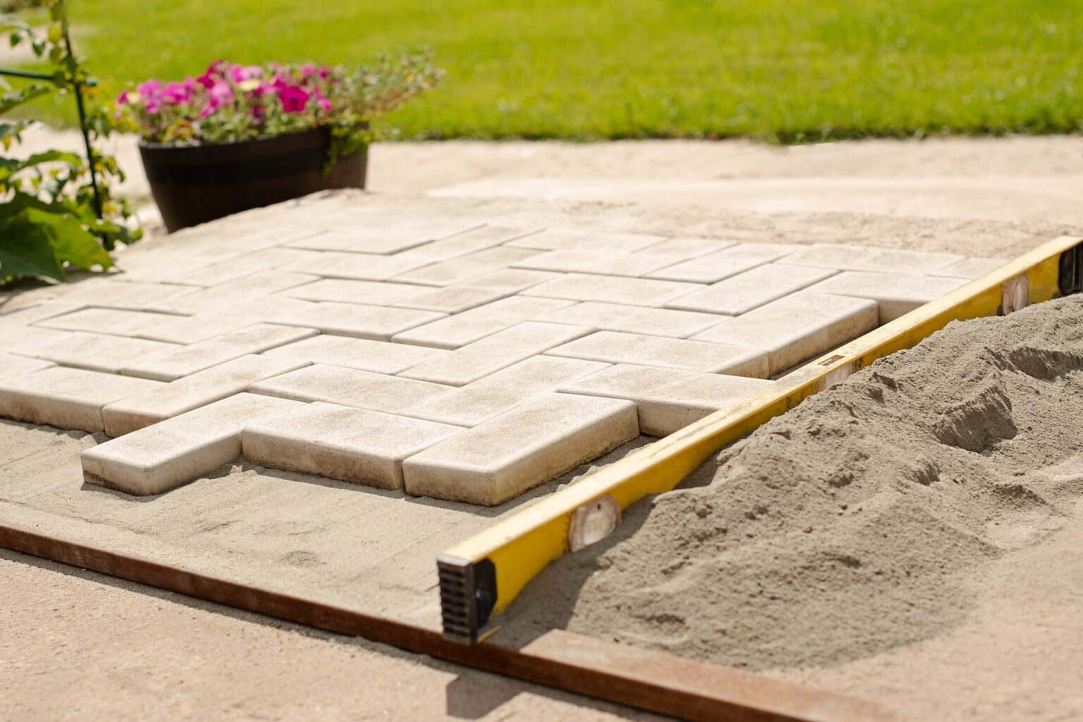 Transform Your Outdoor Space With Pavers In Philadelphia: A Step-by 