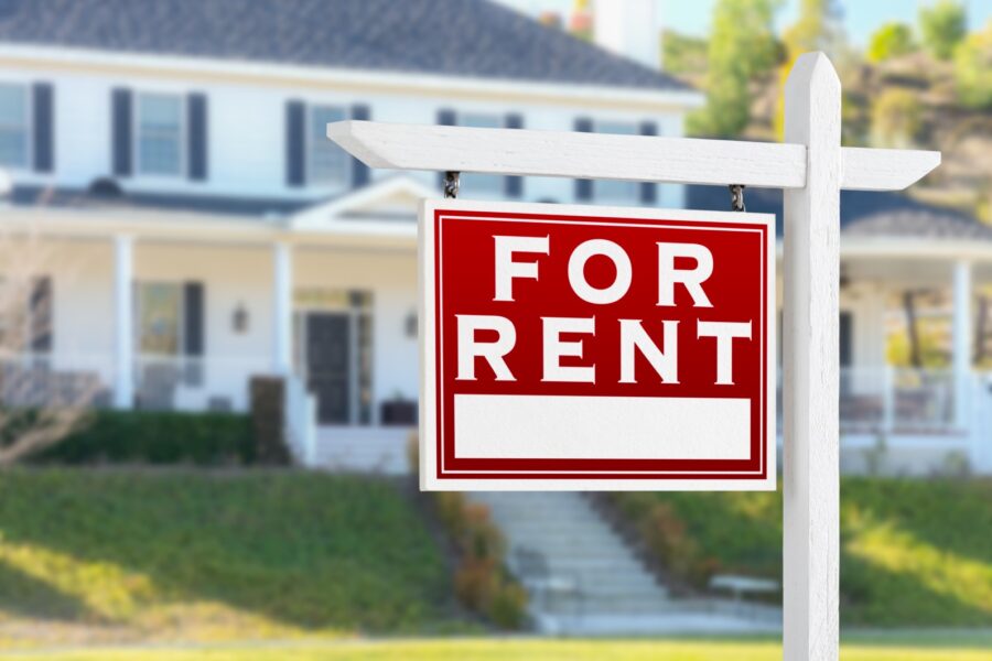 Left Facing For Rent Real Estate Sign In Front Of 2023 11 27 04 50 25 Utc