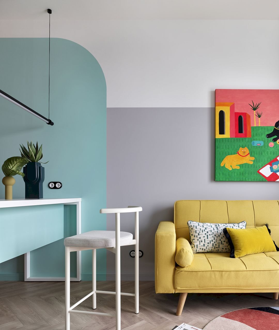 A Bright And Colorful Moscow Apartment For Rent 12