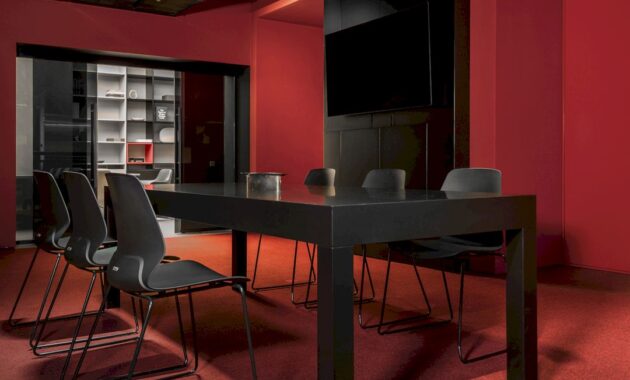 Kvadrat Architects The Magic Of Artificial Lighting In Colorful Office Interiors 28