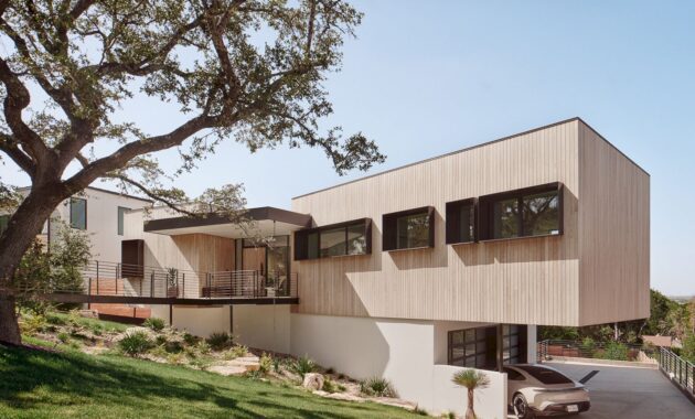 City View House Mark Odom Studio's Harmonious Blend Of Modernity And Nature In Austin 1